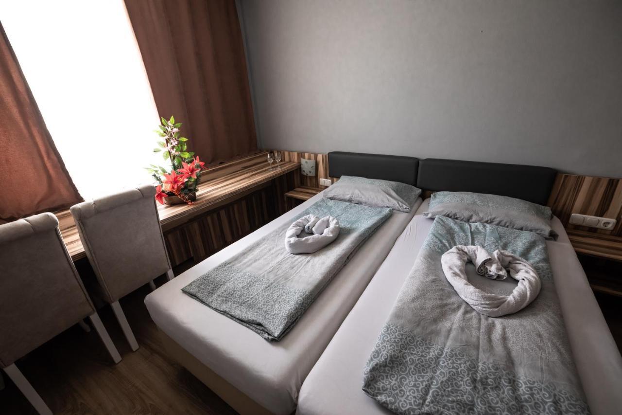 Hotel Am Limes Enns Kültér fotó