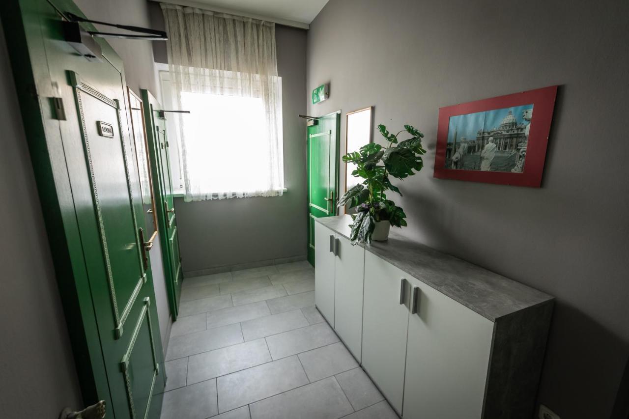 Hotel Am Limes Enns Kültér fotó